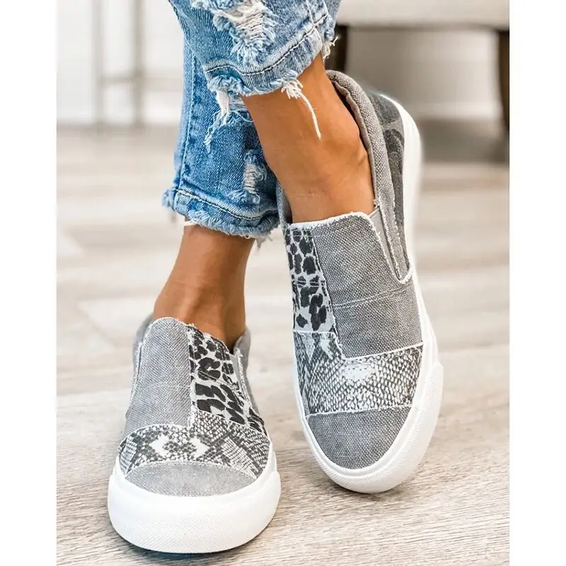 Women Patchwork Slip On Sneakers Leopard Snake Canvas Loafers Casual Flat Shoes Frayed Edge Low  Walking Shoes