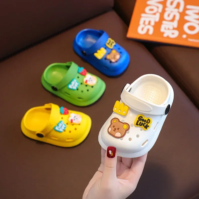 Kids Shoes New Cartoon Bear Kids Boys Girls Mules Clogs Summer Baby Solid Garden Beach Slippers Sandals Cave Hole Baby Slippers