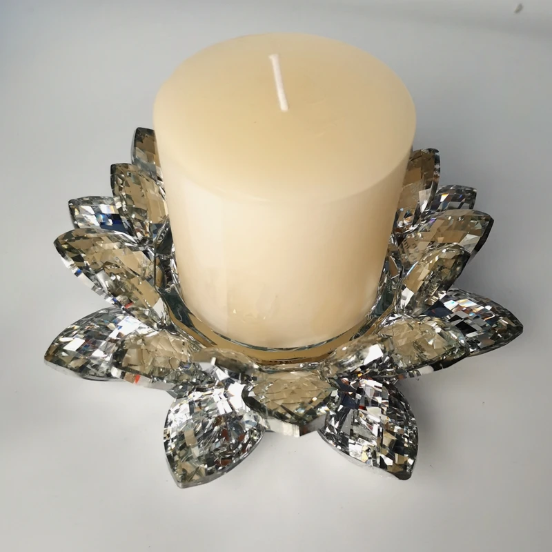 

Crystal Lotus Candle Holders Glass Flower Candle Tea Light Holder Candlestick Home Decoration Gift Buddhist Candlestick