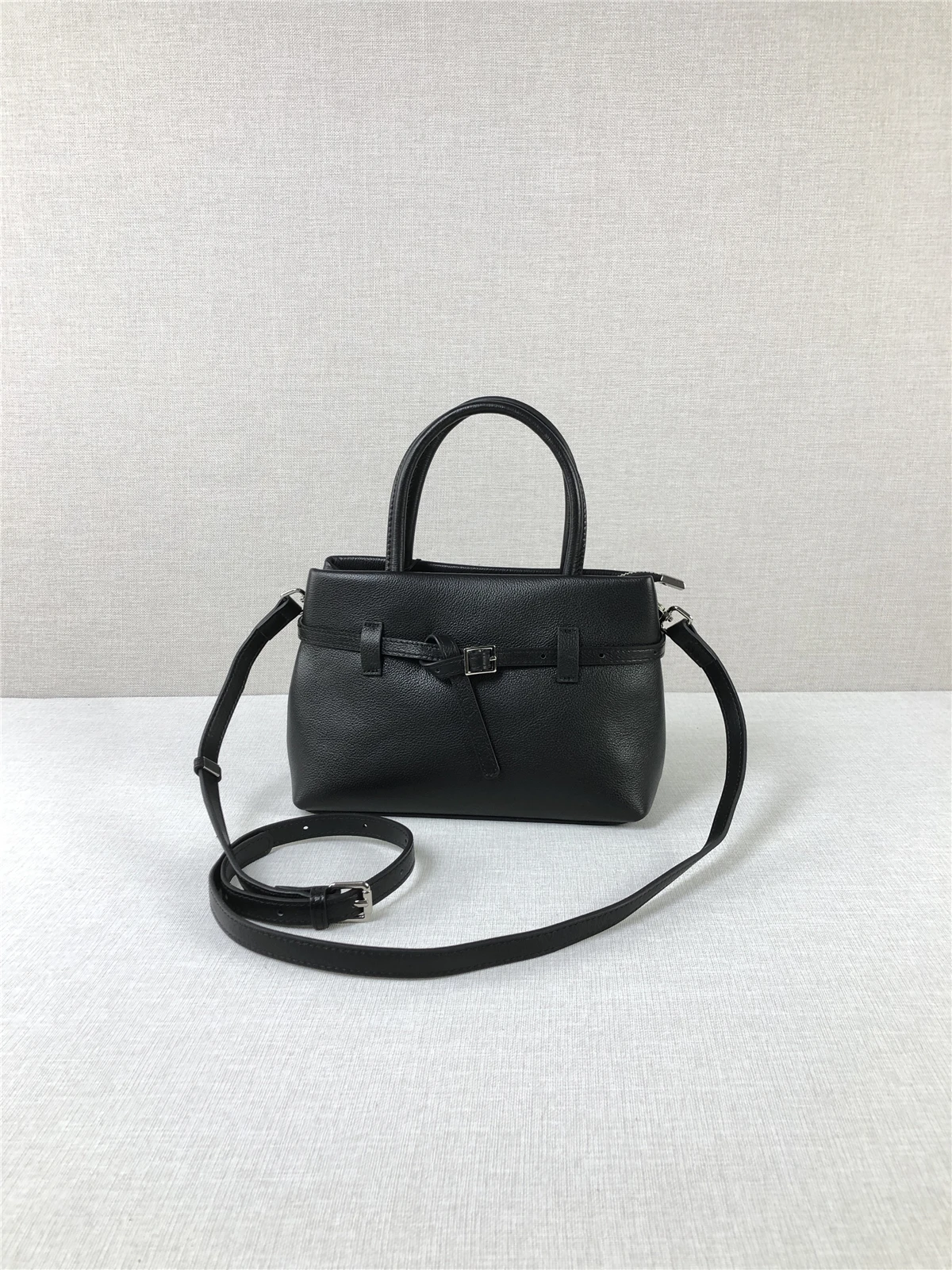 

Faionable Soft Leather Handbag Women's Crossbody Bag Casual Chic Vintage Sle Handbag Leather Material Youth Suitable