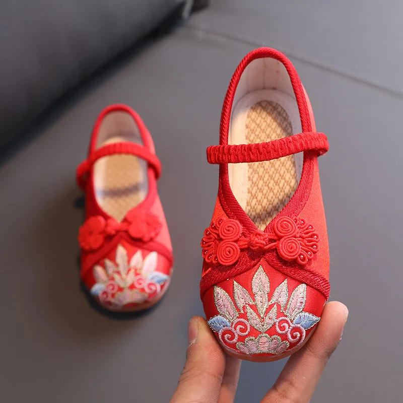 Chinese Style Children embroidered Shoes Kids Comfortable Flat Cloth shoes White Pink Red Girls Princess Dance Performance Shoes