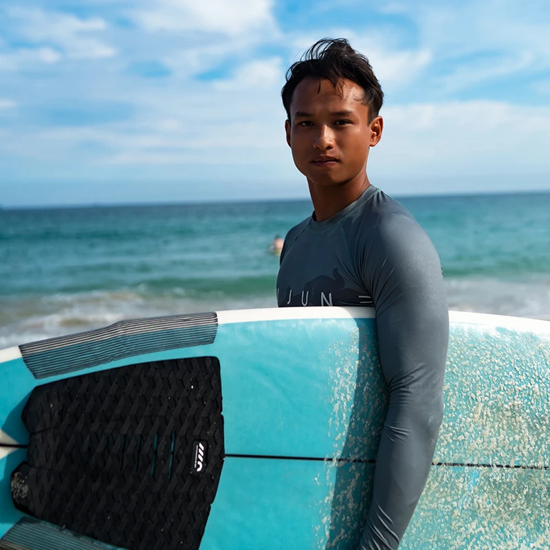 Męski strój kąpielowy Nu-June t-shirt do pływania na plażę UV strój kąpielowy wysypka straż z długim rękawem Surfing strój do nurkowania t-shirt do