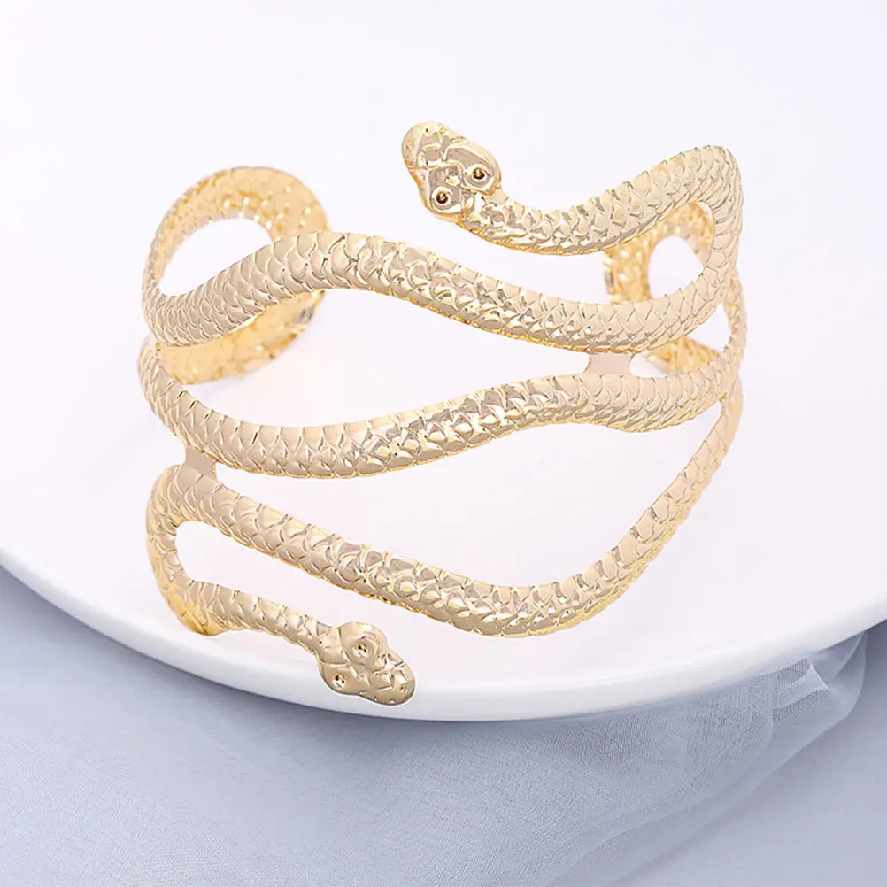 1 Stuks Metalen Armlet Punk Stijl Serpentine Ontwerp Mode Arm Sieraden Overdrijvende Metalen Armband Decoratie Vrouw Armlet