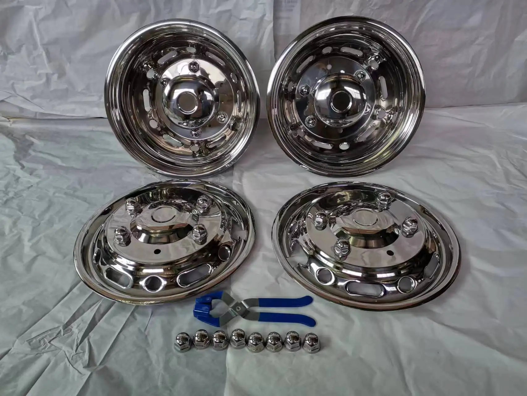 16 Inch Universial Truck Wheel Cover with 6 Lug Nuts 12 Holes