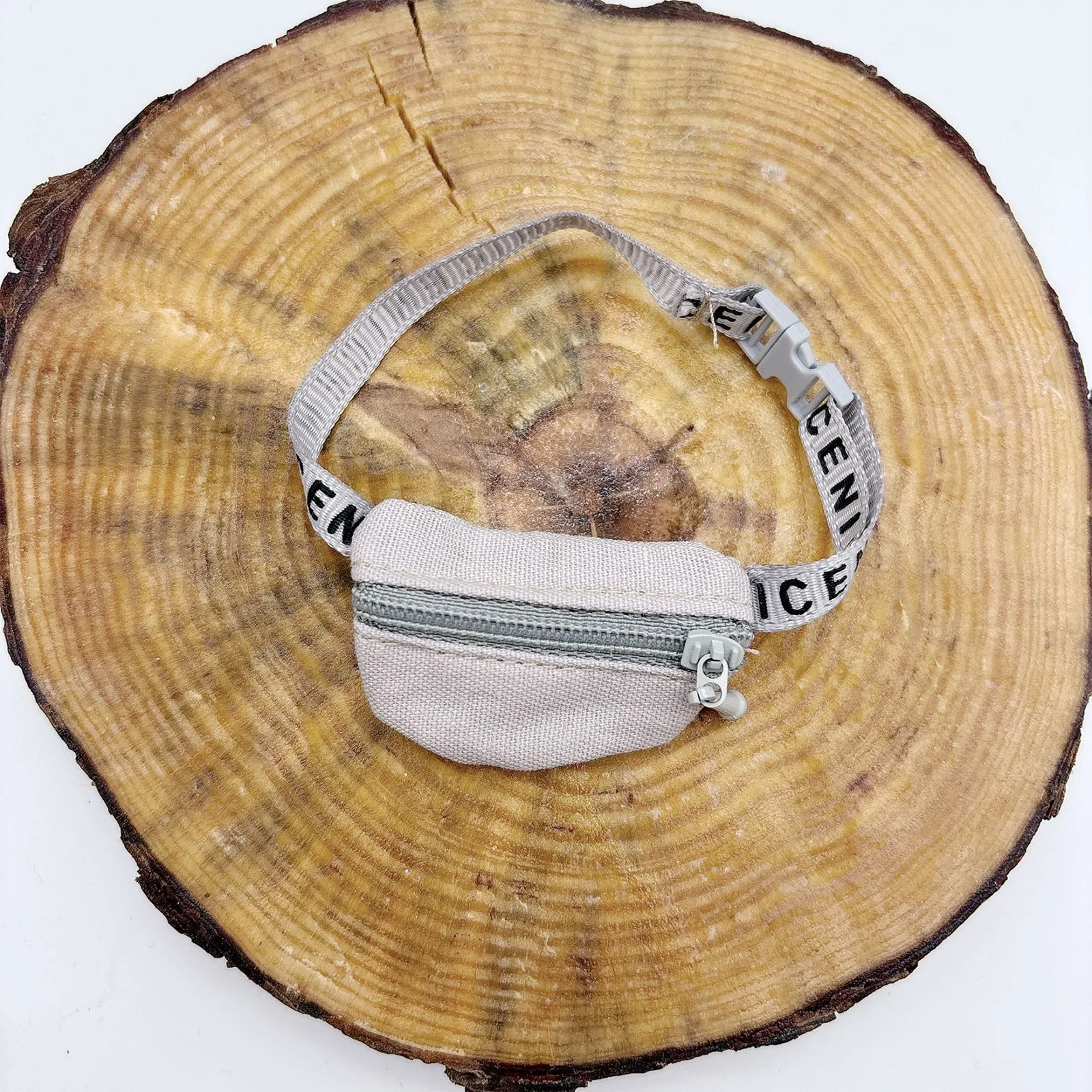 Nuevos bolsos de tela pequeños de moda, bolsos cruzados para muñecas a la moda, accesorios de decoración, suministros adecuados para muñecas, accesorios bonitos