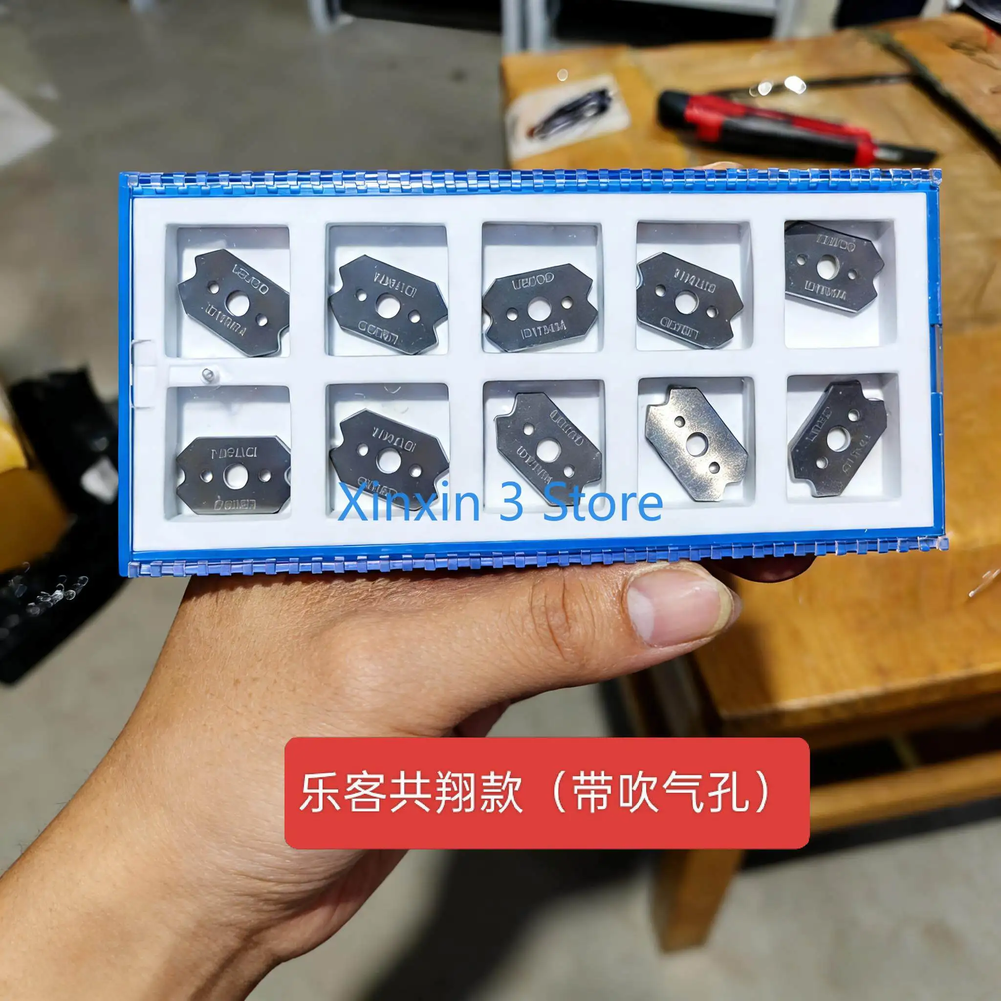 Edge banding machine scraper with blow port R1.5 R2