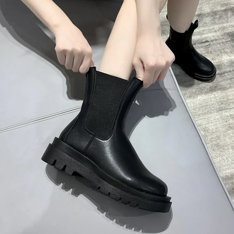 New Luxury Chelsea Boots Women Ankle Boots Chunky Winter Shoes Platform Ankle Boots Slip on Chunky Heel BV Boot Brand Designer