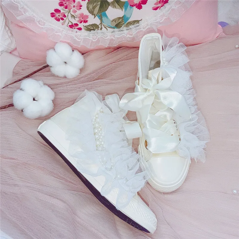 High Top Luxury Canvas Shoes For Women Casual Flats Loafers Women White Pearl Ladies Sneakers Fashion Party Wedding Shoe