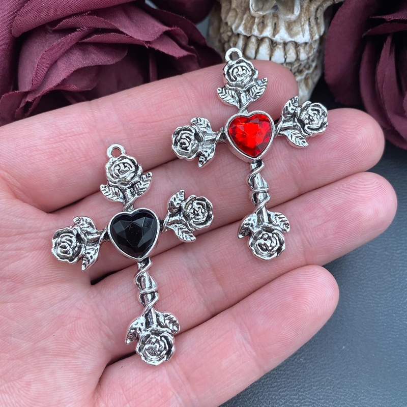 4 szt. Gotycka róża krzyż kryształowy klejnot Charms kolorowe krzyże wisiorek projektant Charms do tworzenia biżuterii DIY komponenty do biżuterii