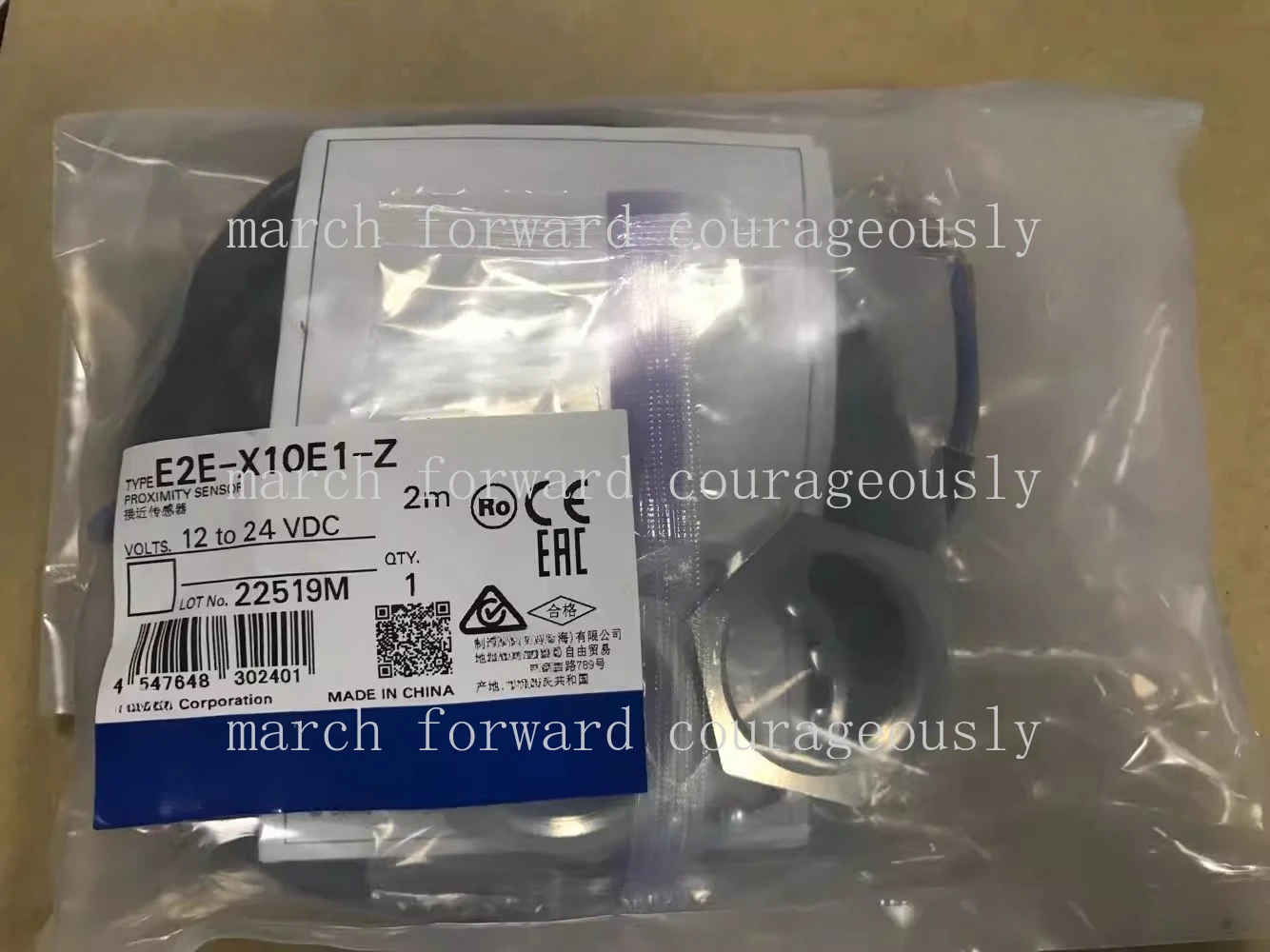 

Датчик приближения Omron Original Genuine E2E-X10E1-Z 2M