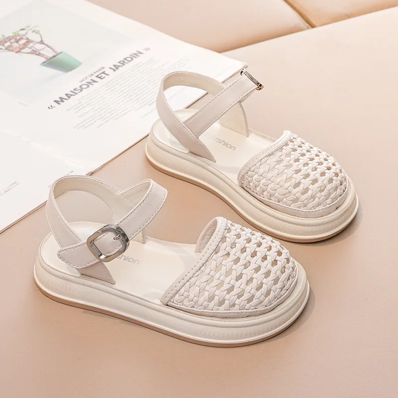 2026 New Summer Girls Closed Toe Sandals Woven Hollow Princess Shoes Anti-Collision Soft Sole Beach Sandals for Kids
