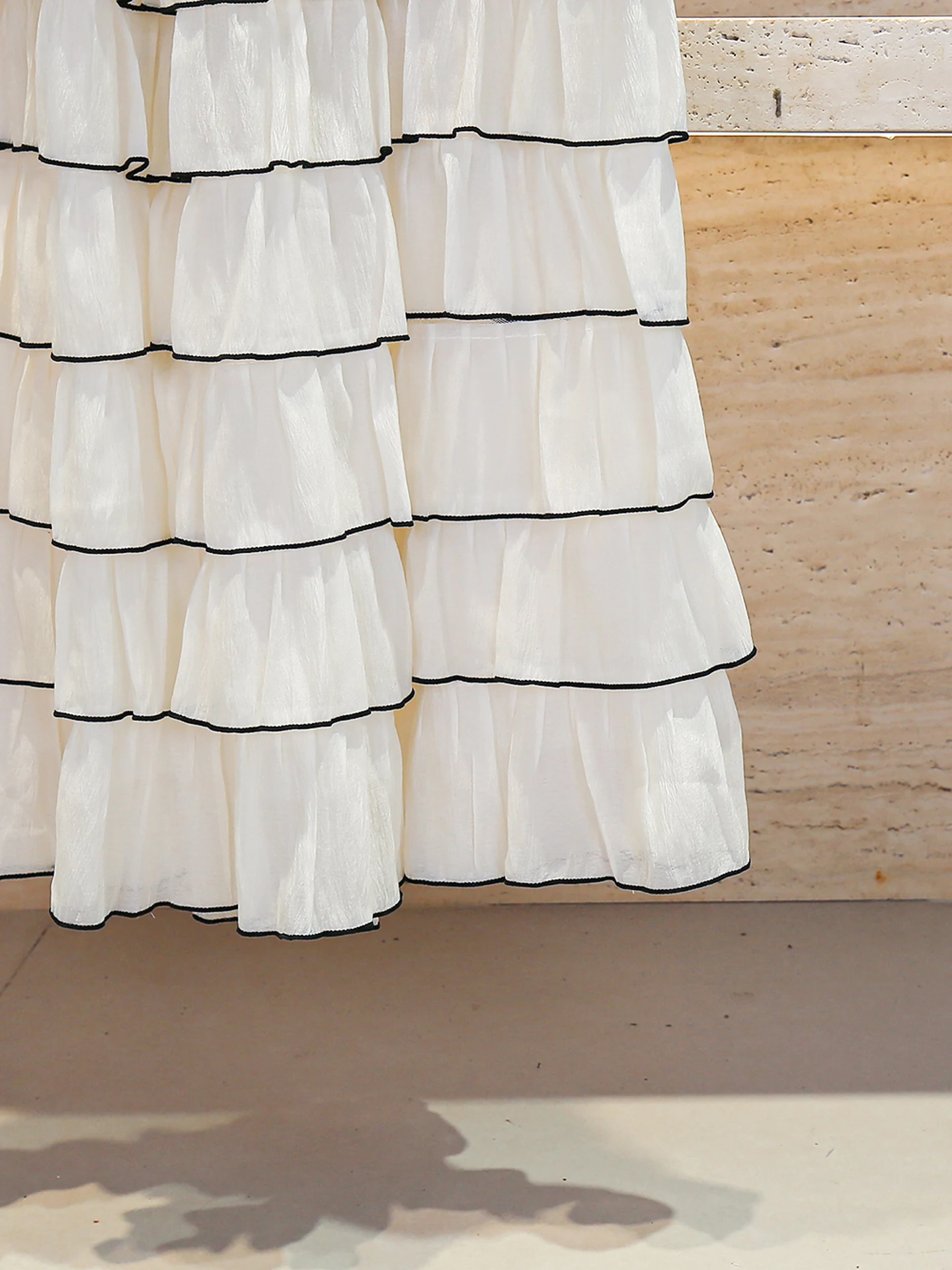 Vestido de Verão de Alta Qualidade em Tricô, Design de Saia em Camadas, Silhueta A-Line Média, Decote Redondo, Vestido Longo ...