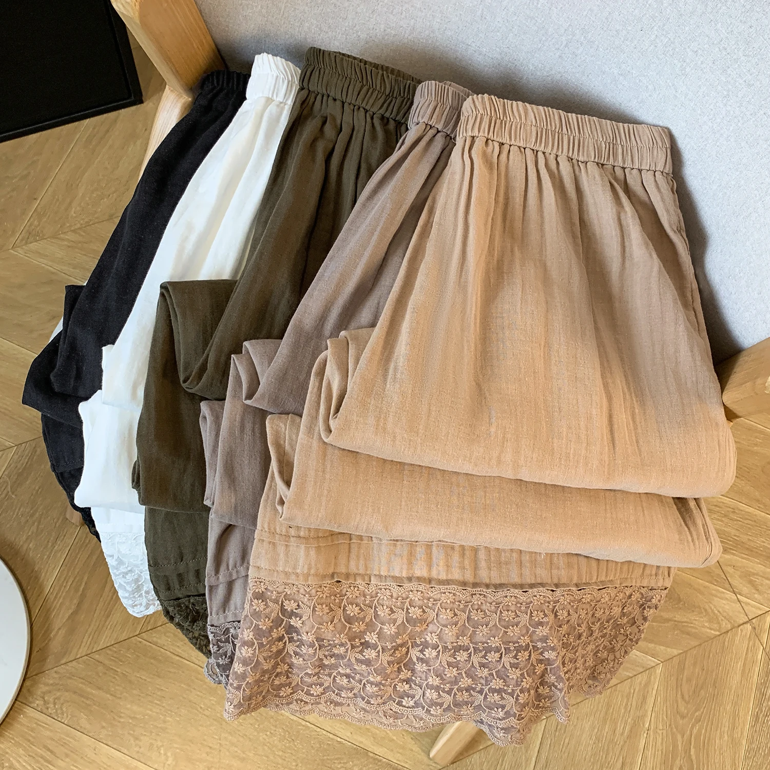 Sommer Neue Bequeme Casual Vielseitige Farbe Baumwolle Tead Spitze Hosen Elastische Taille Breite Bein Hosen Bein Verlängerung Wirkung