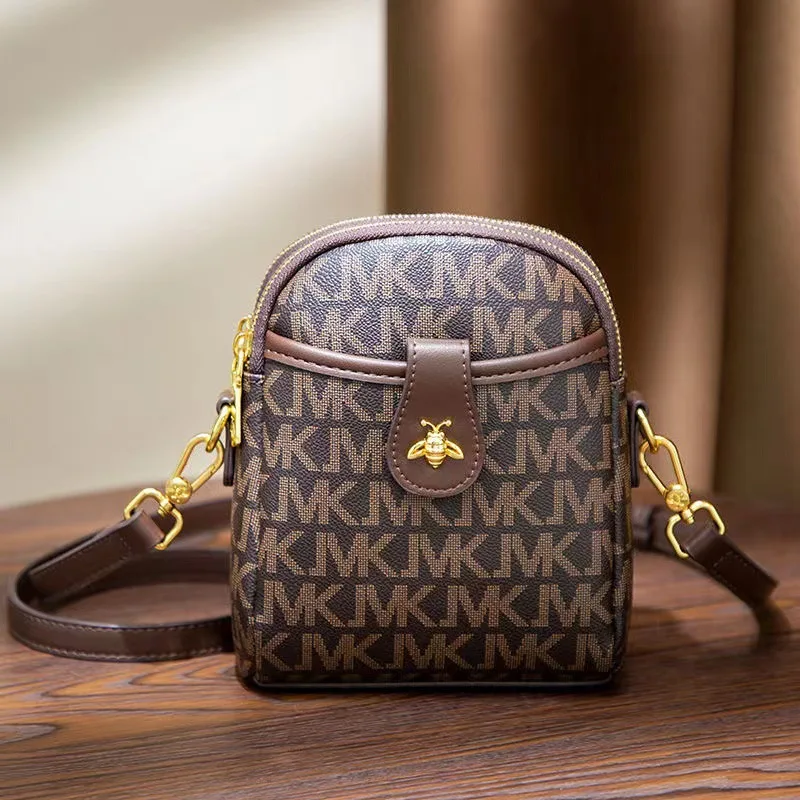 

Contemporary Shoulder Bag for Modern Women Minimalist Crossbody Design for Urban Lifestyle and City Living