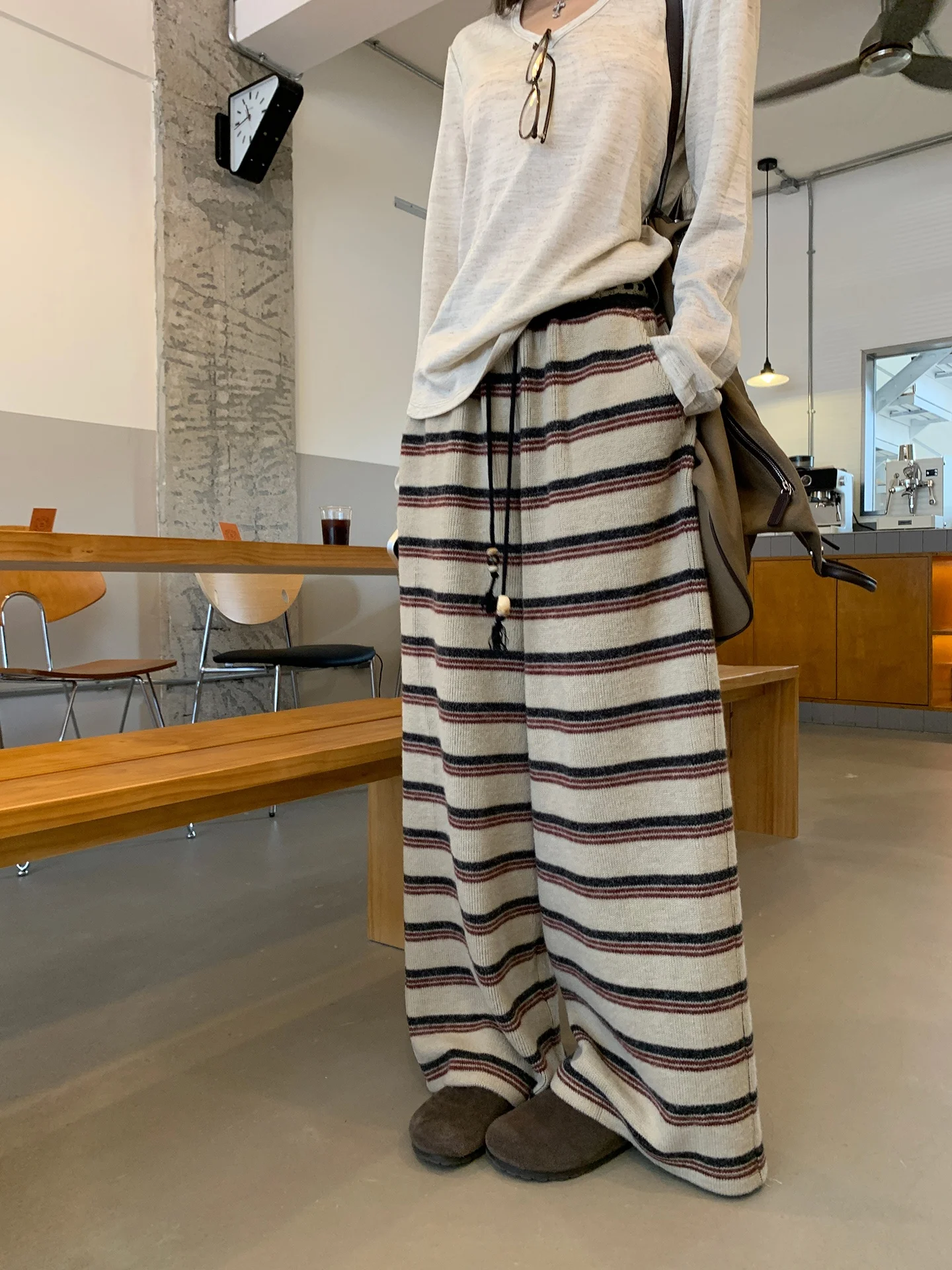 

Модные женские широкие брюки в полоску, свободные повседневные прямые брюки с низкой талией, весна 2026, удобные для работы и отдыха