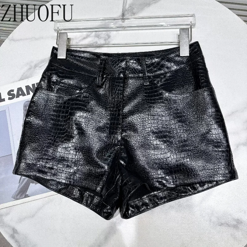 Sexy Hot Girl Glossy PU Leather Ladies Shorts 2026 Autumn Black Sweet Cool Design Fashion Versatile Slimming Women's Clothing