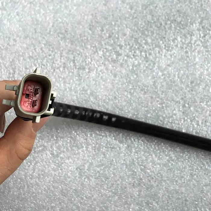 Urea Catalyst Outlet Temperature Sensor 3615660-TF980, Fits Dongfeng Tianlong Flagship