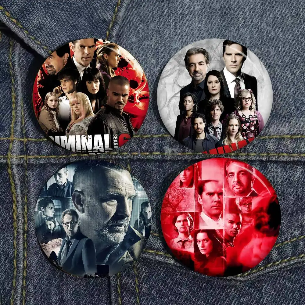 C-Criminal M-Minds TV دبابيس زر مستديرة شعار دبابيس الإبداعية على ظهره الملابس الديكور موضة الكرتون مجوهرات هدايا