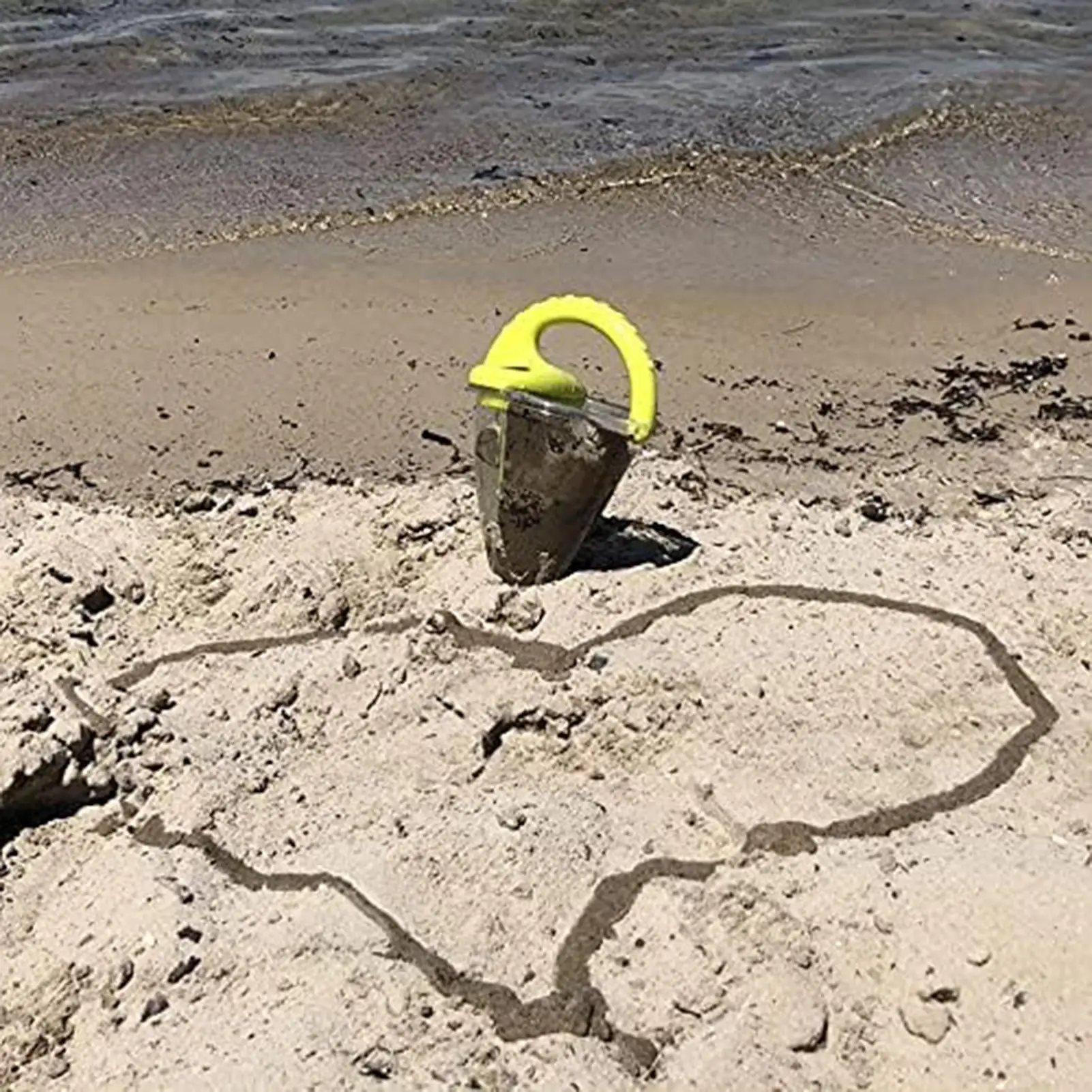 1pc Beach Children Wash Sand Overflow Funnel Outdoor Family Sand Hopper Creative Beach Pile Sand Spills Out Of A HandHeld Funnel