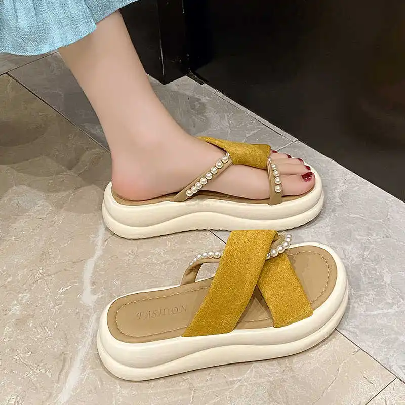 جولة الأنف نصف الفاخرة مصمم صندل النساء النعال الفاخرة النساء الربيع الصيف حذاء كاجوال أحذية رياضية جودة عالية