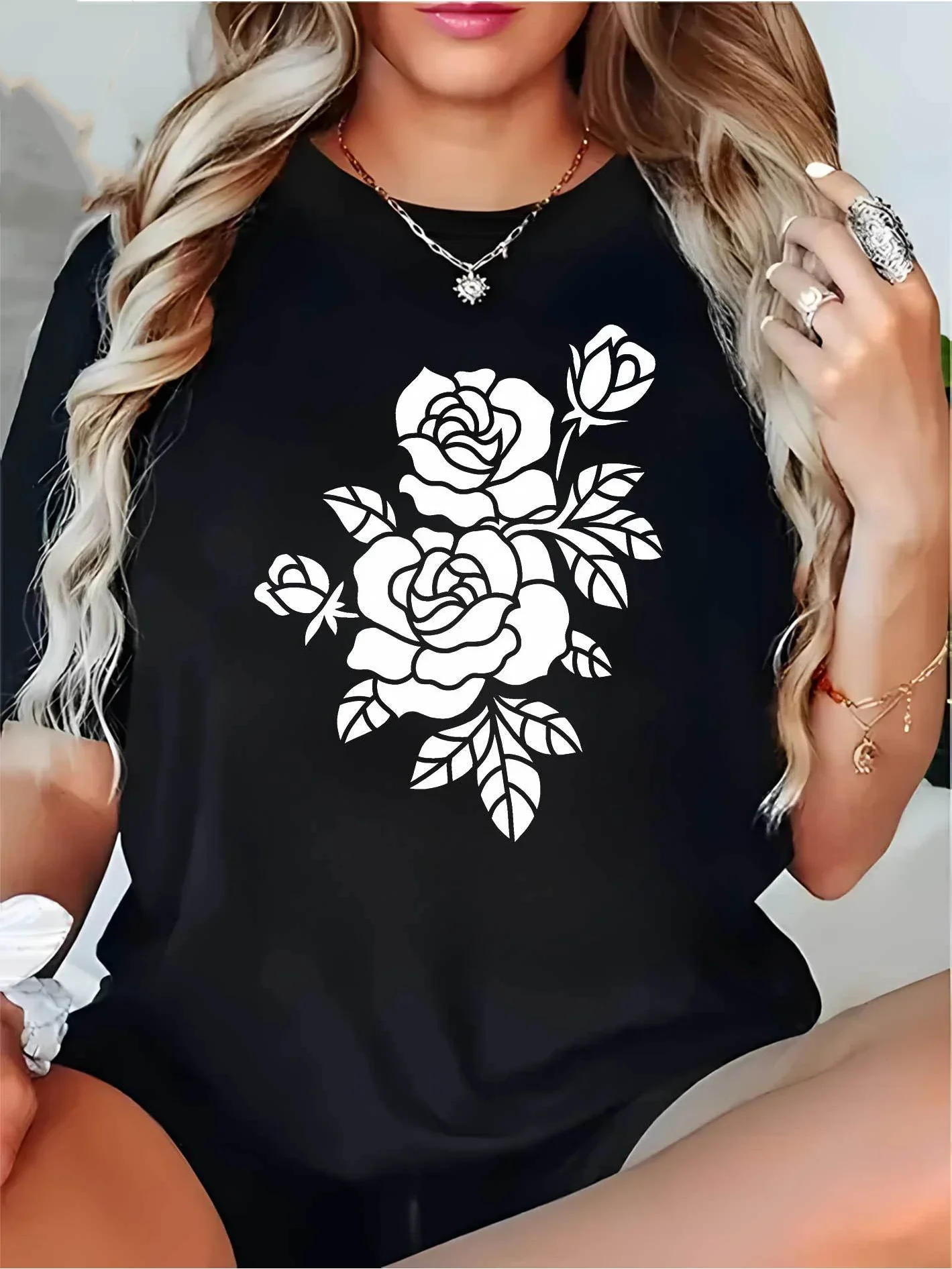 Black and White Rose Print Casual Wear Summer Streetwear Y2K Comfortable Summer T-shirts for Women Short Sleeve Round Neck Tee