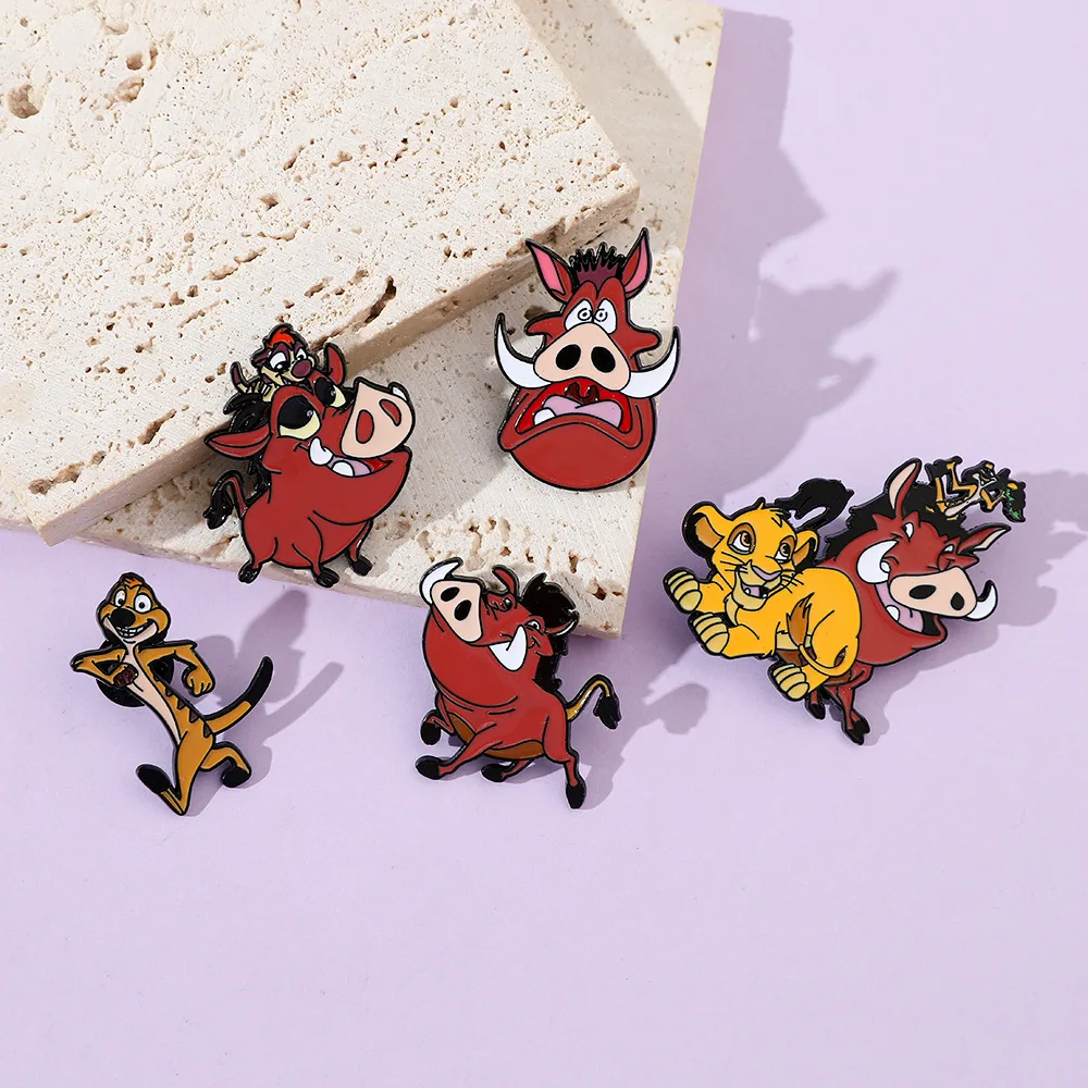 Disney The Lion King Cartoon Pig PUMBAA Simba Enamel Pins for Backpack Bag Accessories Birthday Children\'s Day Party Gifts