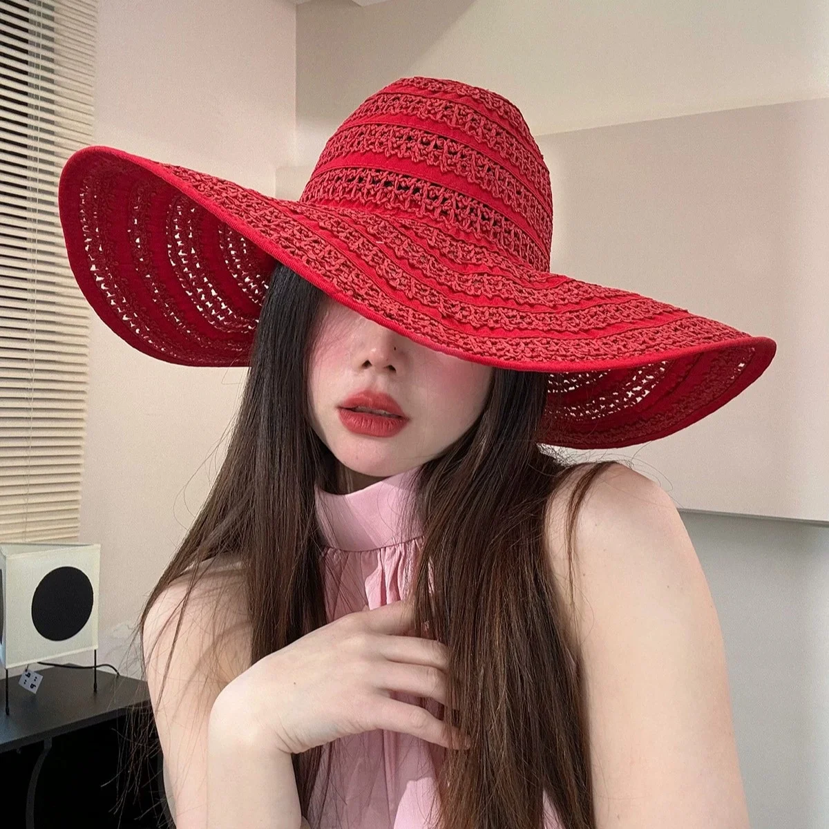 Women's Casual Spring/Summer Sun Hat: Minimalist Vacation-Style Beach Hat—Foldable Sun Protection for The Beach