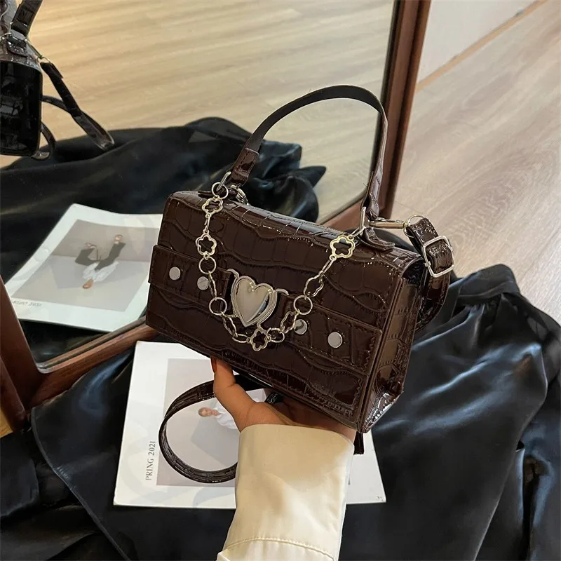 

​​2025 New Y2K Sweetheart Bag for Women Retro Vintage Shoulder Purse Cute Girl Crossbody Bag Unique Design Versatile Chic