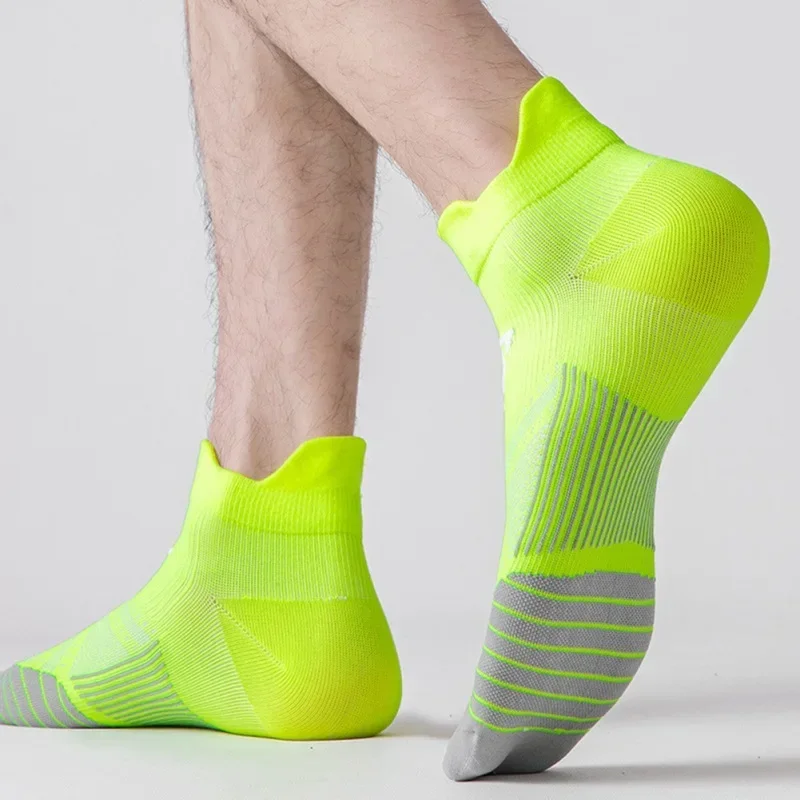 Erwachsene Anti-Rutsch-Sportsocken Männer Frauen Atmungsaktive Laufen Fitness Low Cut Boot Söckchen Rutschfeste kurze schnell trocknende Socken