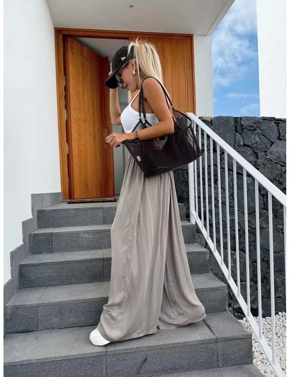 Nowe damskie spodnie codzienne, jednolite, luźne spodnie z wysokim stanem, modne spodnie z szerokimi nogawkami do ziemi.