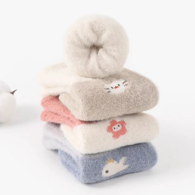 5 أزواج من جوارب الأطفال للخريف والشتاء من الصوف السميك بألوان متباينة جوارب متوسطة الأنبوب للأولاد والبنات لحديثي الولادة