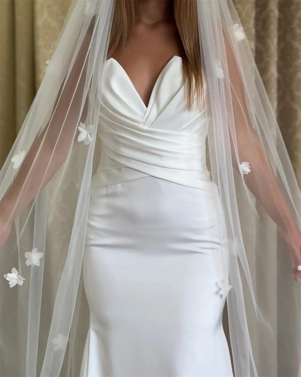 カスタマイズされたホワイトジャージー Vestido デノビアマーメイドコートトレインウェディングドレスシンプルな V ネックノースリーブボタンバックブライダルドレス