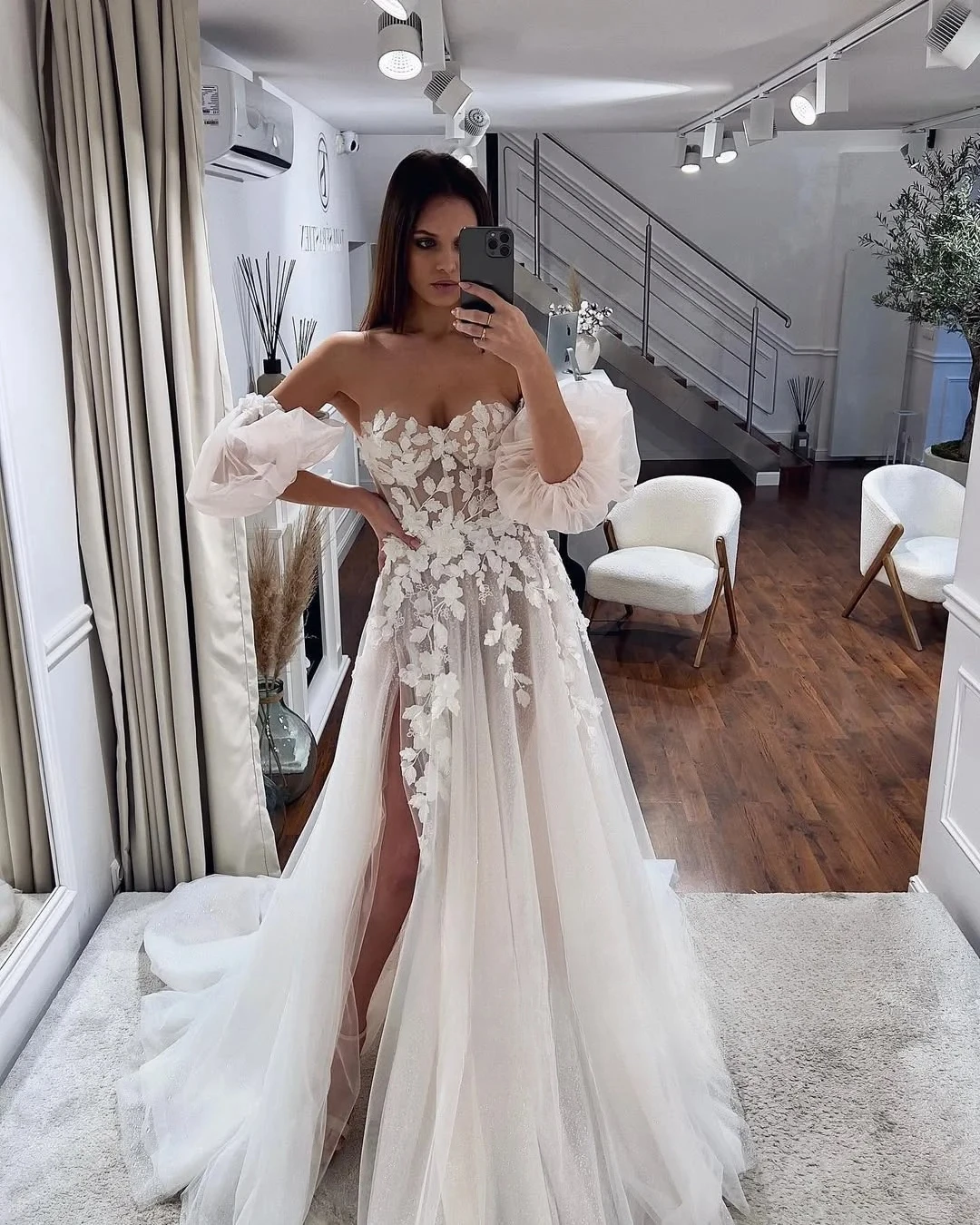 Vintage Customized Boho Wedding Dresses Lace Appliques Puff Sleeves Side Split A-Line Beach Bridal Gown vestidos de novia