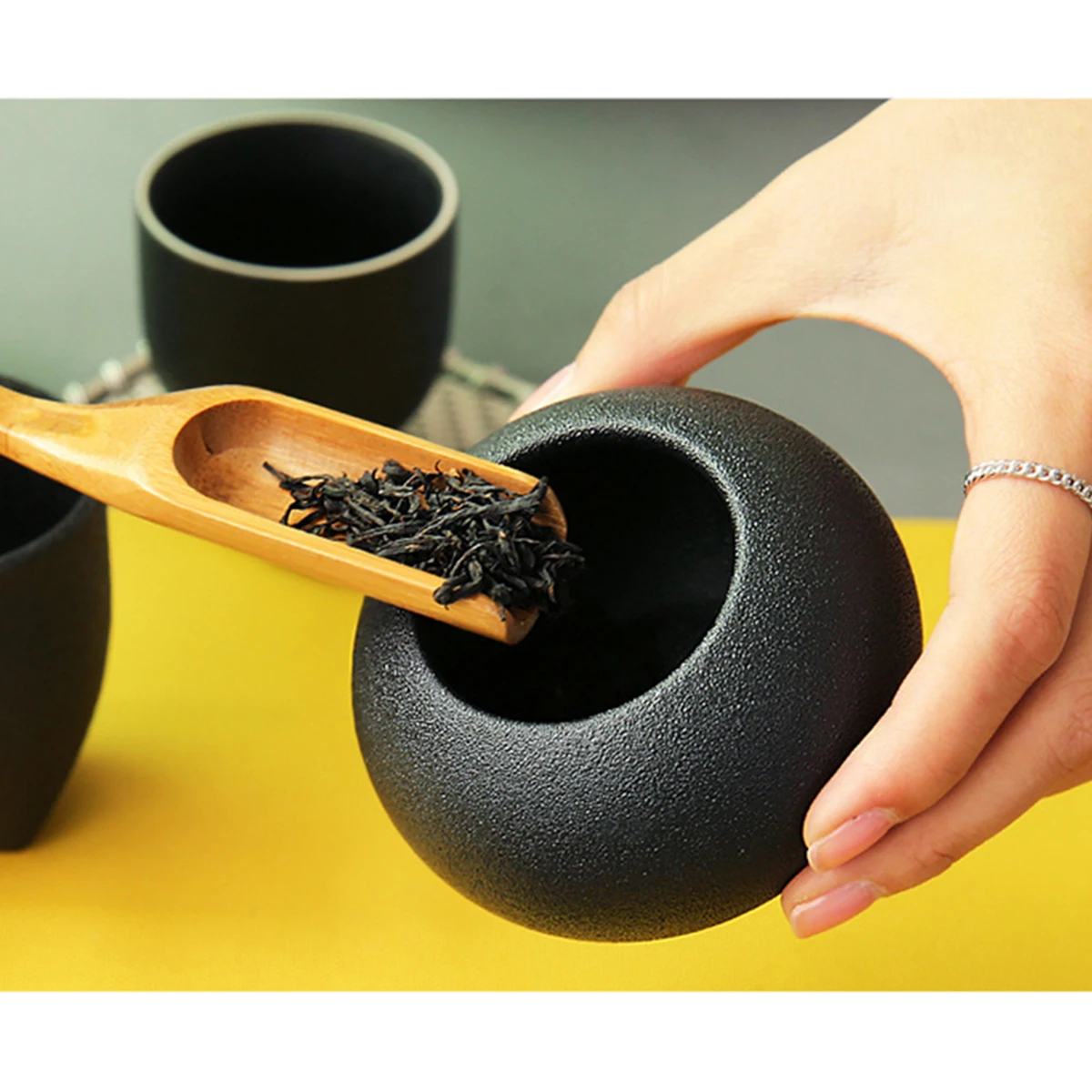 

Black Pottery Tea Canister Sealed Containers Chinese Style Food Storage Quaint Tea Jar Gift Round Lids Moistureproof Pest