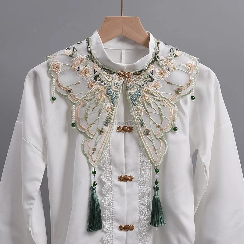 ผ้าคลุมไหล่สไตล์ฮั่นฟู่ยุคหมิงโบราณแบบจีนใหม่ปี 2025 พร้อมพู่ห้อยตกแต่งคอเสื้อ ดีไซน์ย้อนยุคปรับปรุงใหม่ อุปกรณ์เสริมฮั่นฟู่