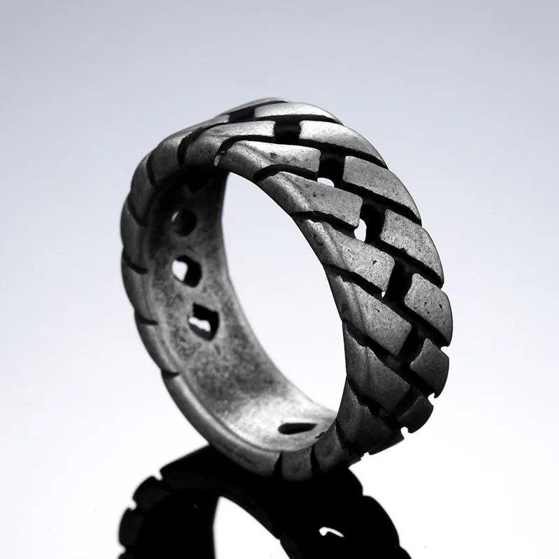 Megin D Stainless Steel Titanium Retro Vintage Weaven Chains Tyre Hip Hop Punk Rings for Men Women Couple Friends Gift Jewelry