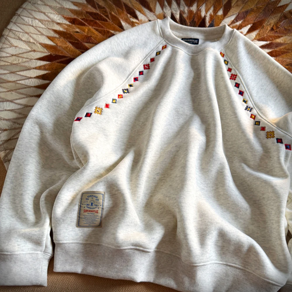 

Retro Ethnic Sle Fce Lined Thiened Autumn Winter American Loose oulder Sve Embroidered Warm Top for Men And Women