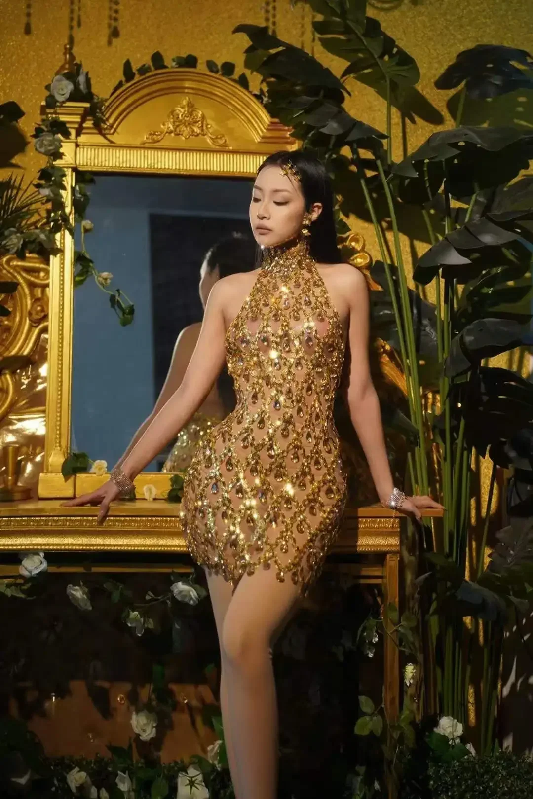 

Sparkly Gold Crystals Sleeveless Women Birthday Dress Mesh Celebrate Evening Prom Party Drag Queen Outfit Singer Stage Wear 2023