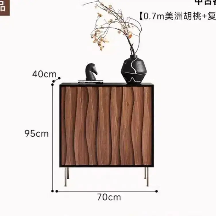 ตู้เก็บของสไตล์ยุคกลางติดผนัง พร้อมลิ้นชักแบบริบบิ้นไม้วอลนัทในตัว