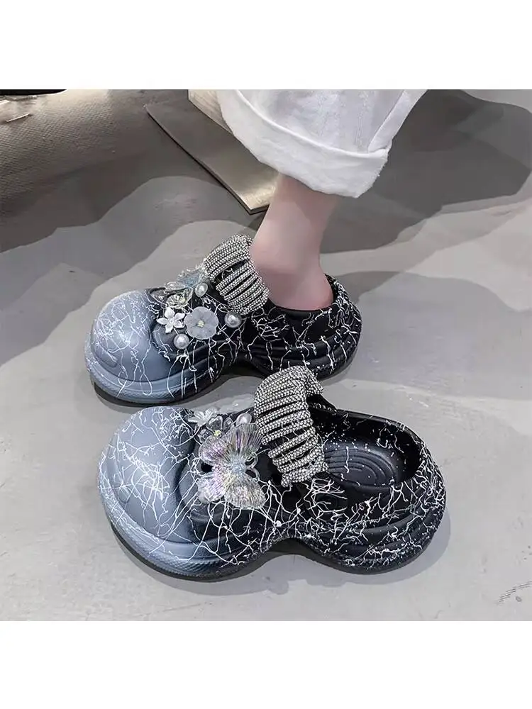 

2026 New Platform Height Increasing Clogs For Women Summer Fashion Outdoor Versatile Lightweight Closed Toe Sandals Slippers