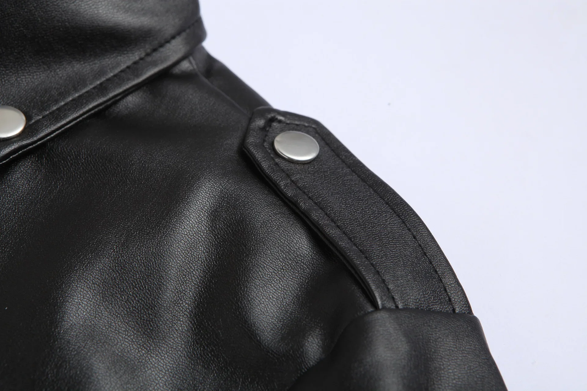Mens Fashion Leather Jacket Slim Fit Stand Collar PU Jacket Male Anti-wind Motorcycle Lapel Diagonal Zipper Punk Jackets view 5