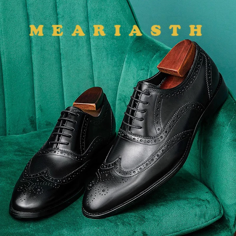 

New Formal Leather for Man Men's Business Casual Leather Shoes 38-48 Dinner Party Pointy Shoes Fashion Brogue Men Shoes Sneaker