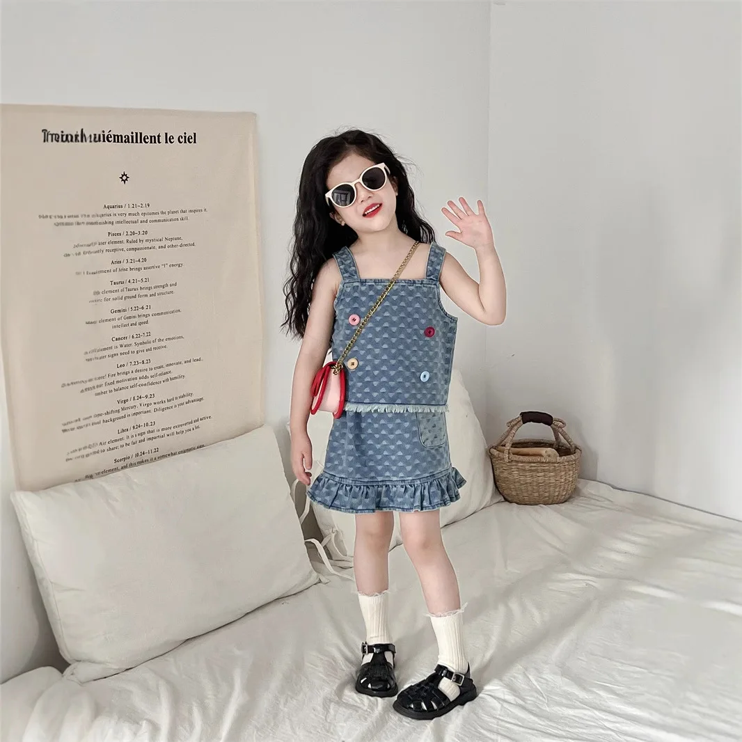 2025 Spring and Summer Dopamine Girls Jacquard Love Denim Colored Button Suspender Fungus Edge Skirt Two-piece Set