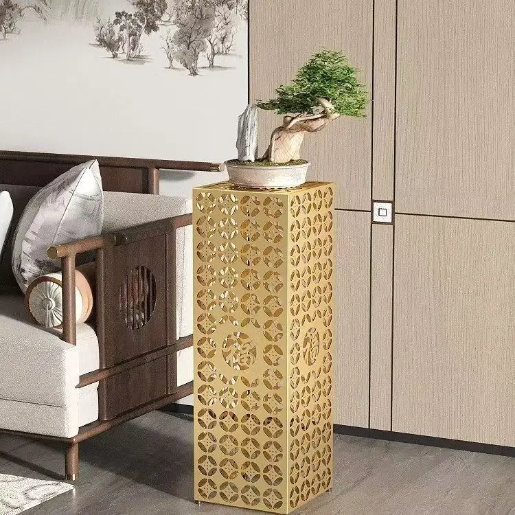 Modern simple wrought iron flower stand indoor Internet celebrities, Nordic ornaments, balconies, light luxury shelves, landing