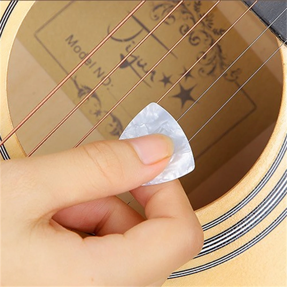 Triangle Acoustic Electric Guitar Pick Celluloid 0.71mm 4x Picks And Pick Holder Musical Instruments Guitars Accessory Parts