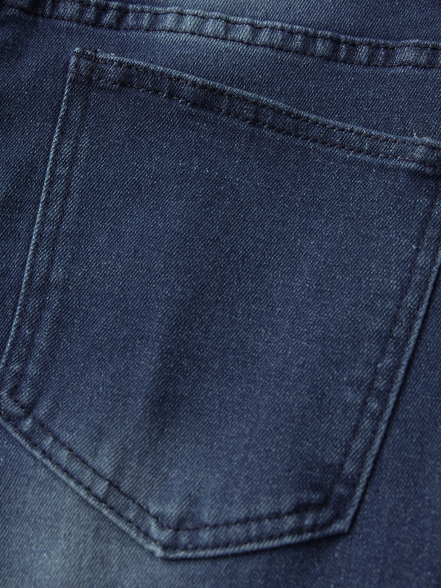 

Stylish Men s Fit Distressed Denim Jeans with Stretch for Trendy Street Style Fashion Wear