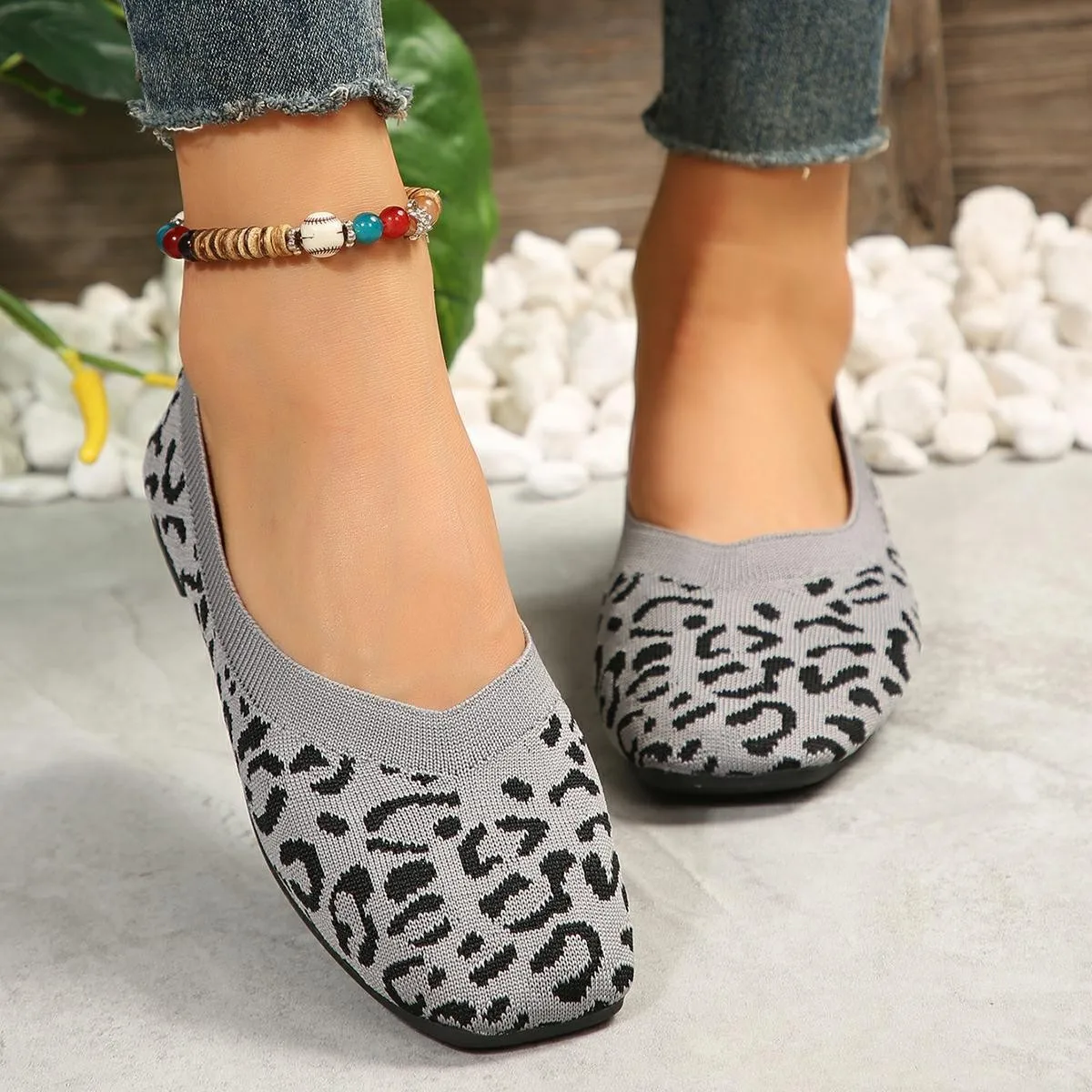 Zapatos planos con estampado de leopardo para mujer, zapatillas informales de malla transpirable, cómodos zapatos antideslizantes para caminar de talla grande 43