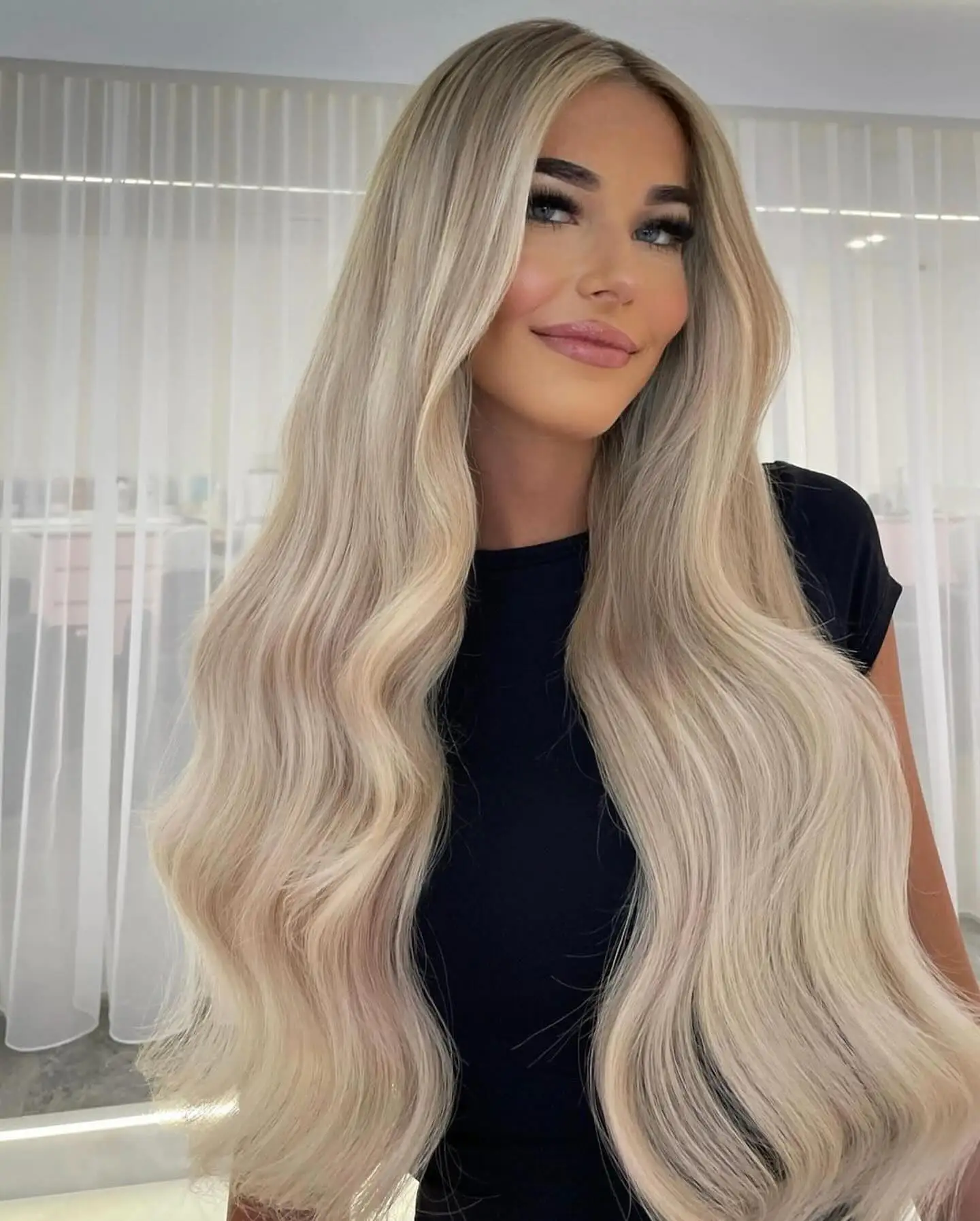 Dark Roots Ombre Blonde Women’s wig Long Body Wavy Easy to Wear Lace Front wig Soft Hairline women's cosplay Wig