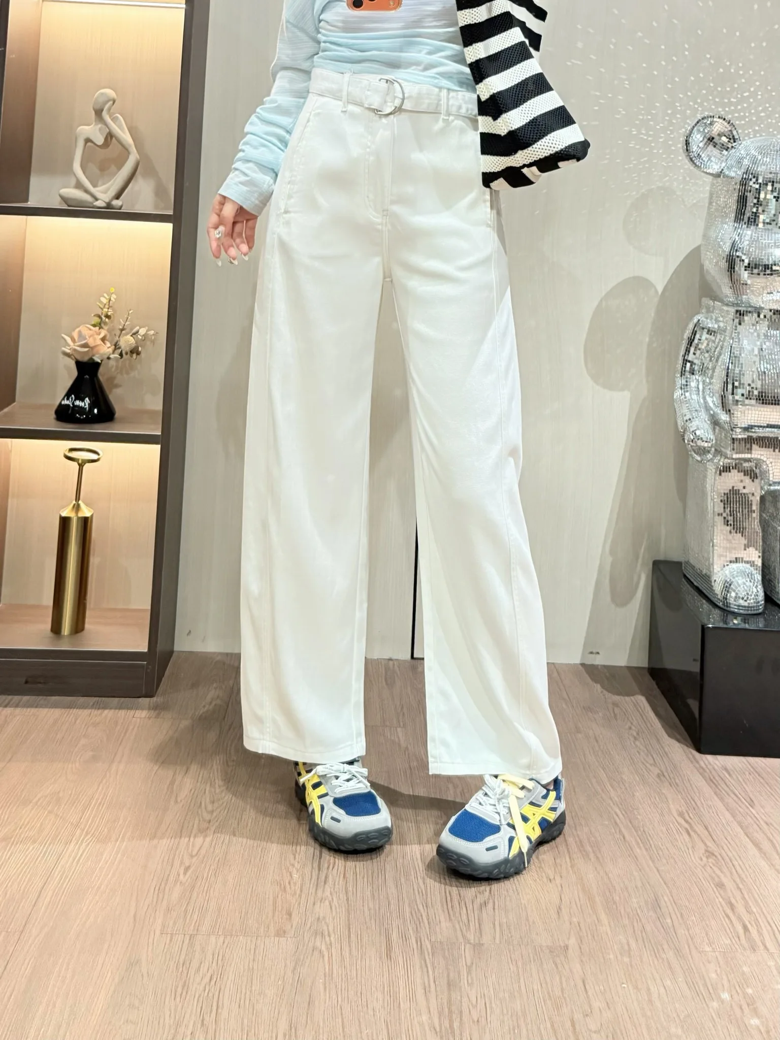 

Spring 2026 Women's High Waist Straight Leg Jeans White Cotton Silk Belt Slimming Pants Casual Fashion Ladies' Denim