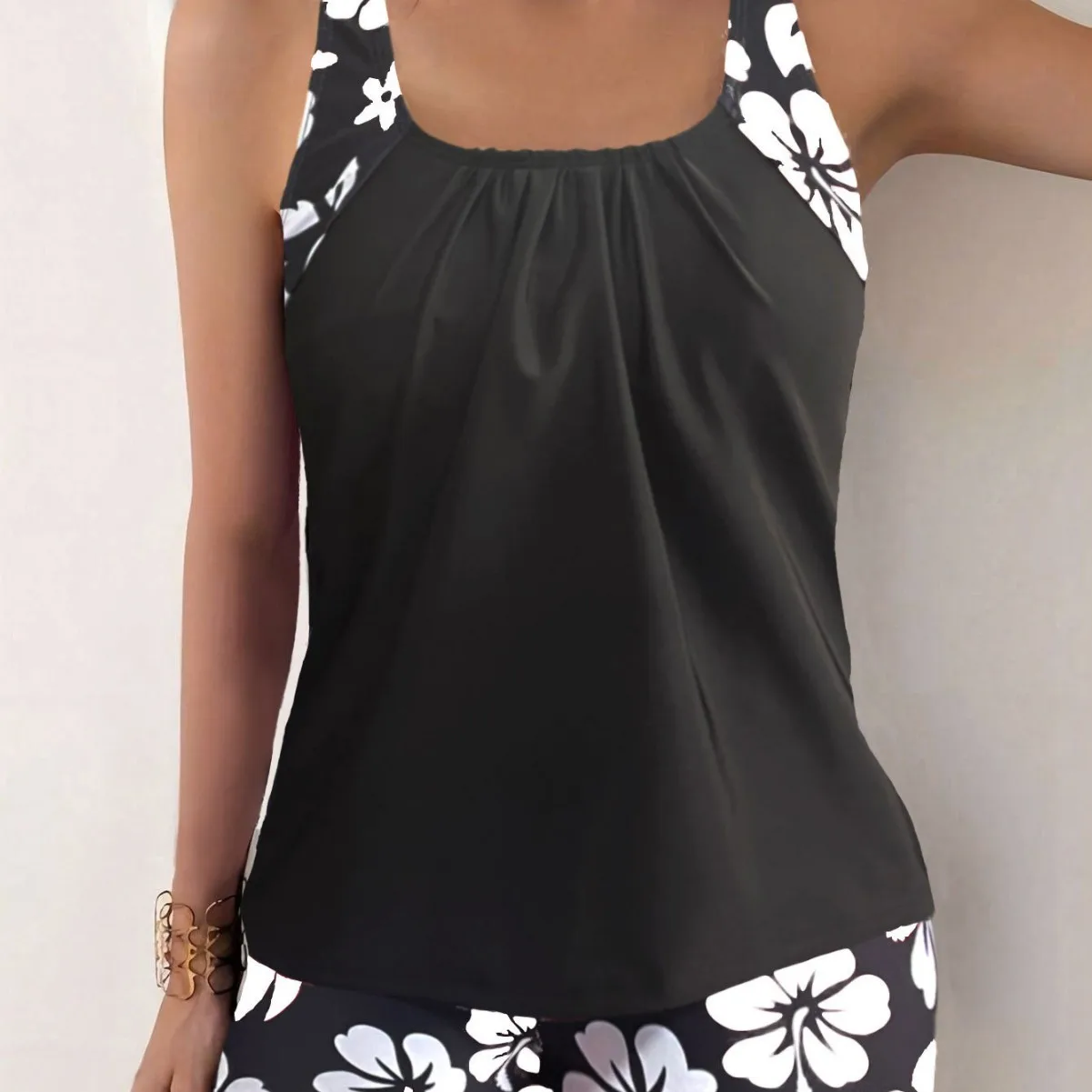 Woman Tankini With Shorts Swimwear Modest Swimwear Woman Tankini Top Halter Neck Floral Print Tankini Set Black Base High Waist view 2